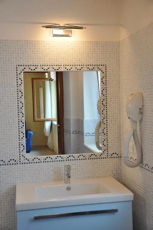 فندق مبيت وإفطار آفي B&B Le Murette - Enjoy Holiday إيطاليا